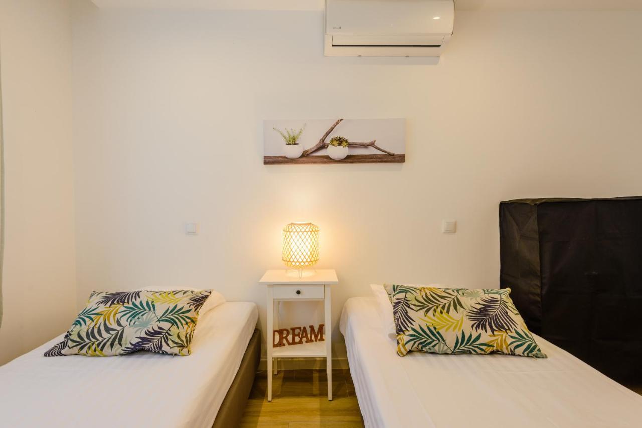 The Little Paradise With Sea Views 카르보에이루 외부 사진